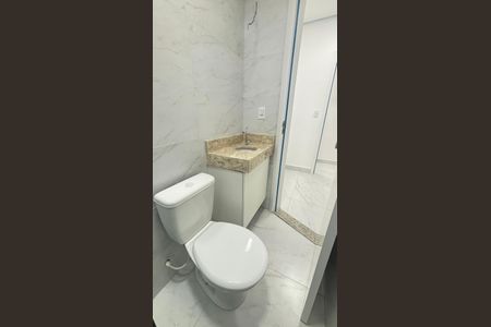 Apartamento à venda com 69m², 2 quartos e 1 vaga Apartamento à venda com 69m², 2 quartos e 1 vagaBanheiro da Suíte