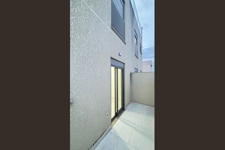 Apartamento à venda com 74m², 2 quartos e 1 vaga Apartamento à venda com 74m², 2 quartos e 1 vagaVaranda da Suíte