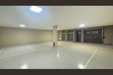 Apartamento à venda com 74m², 2 quartos e 1 vaga Apartamento à venda com 74m², 2 quartos e 1 vagaGaragem