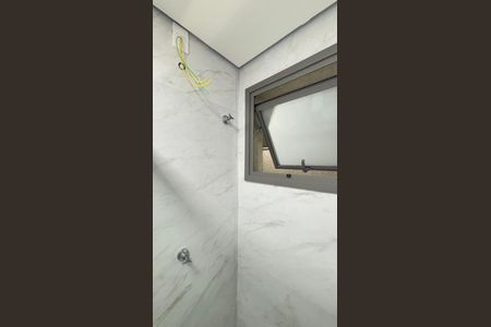 Apartamento à venda com 74m², 2 quartos e 1 vaga Apartamento à venda com 74m², 2 quartos e 1 vagaBanheiro Social