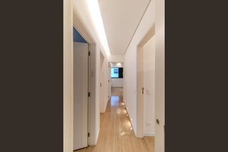 Apartamento à venda com 245m², 4 quartos e 3 vagasCorredor