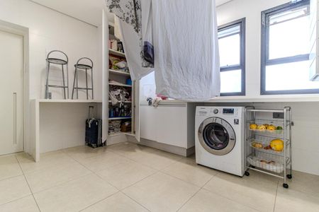 Apartamento à venda com 245m², 4 quartos e 3 vagasÁrea de Serviço