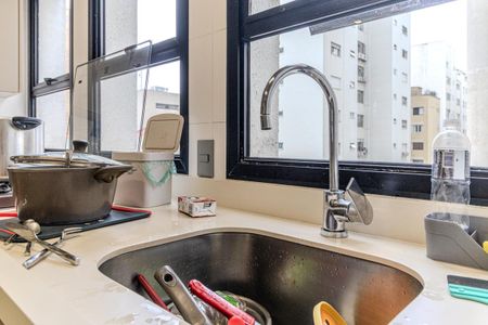 Apartamento à venda com 245m², 4 quartos e 3 vagasCozinha