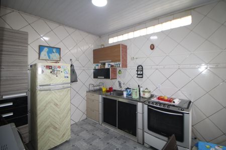 Casa à venda com 172m², 4 quartos e 2 vagasCozinha