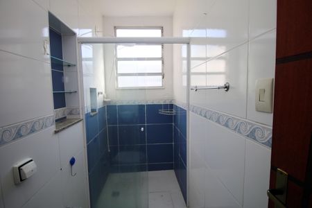 Apartamento à venda com 74m², 3 quartos e 2 vagasBanheiro