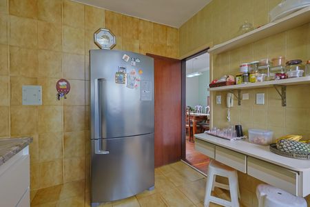 Apartamento à venda com 105m², 4 quartos e 2 vagas Apartamento à venda com 105m², 4 quartos e 2 vagasCozinha