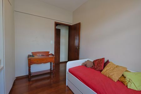 Apartamento à venda com 105m², 4 quartos e 2 vagas Apartamento à venda com 105m², 4 quartos e 2 vagasQuarto 1