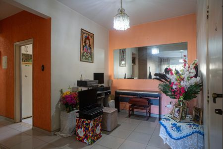 Apartamento à venda com 124m², 2 quartos e sem vaga Apartamento à venda com 124m², 2 quartos e sem vagaSala