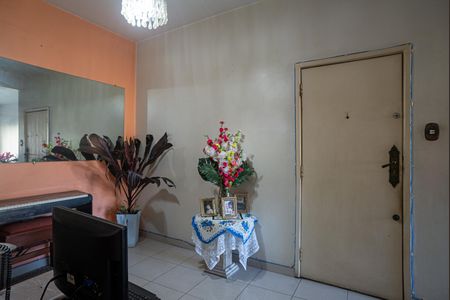 Apartamento à venda com 124m², 2 quartos e sem vaga Apartamento à venda com 124m², 2 quartos e sem vagaSala