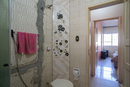 Apartamento à venda com 124m², 2 quartos e sem vaga Apartamento à venda com 124m², 2 quartos e sem vagaBanheiro