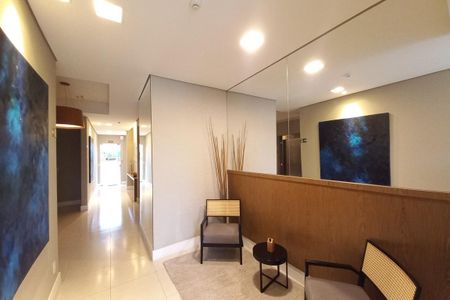 Apartamento à venda com 67m², 2 quartos e 2 vagas Apartamento à venda com 67m², 2 quartos e 2 vagasHall de Entrada