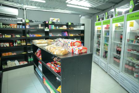 Apartamento à venda com 40m², 2 quartos e sem vagaÁrea comum