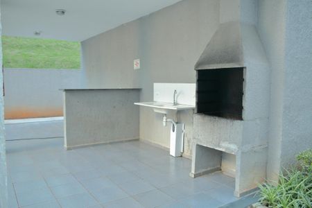 Apartamento à venda com 40m², 2 quartos e sem vagaÁrea comum