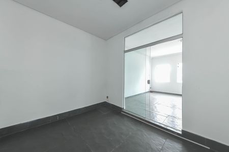 Casa à venda com 175m², 3 quartos e 4 vagasEscritório