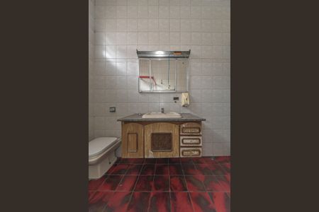 Casa à venda com 175m², 3 quartos e 4 vagasBanheiro da Suíte