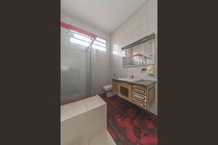 Casa à venda com 175m², 3 quartos e 4 vagasBanheiro da Suíte