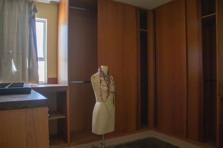 Apartamento à venda com 372m², 5 quartos e 2 vagas Apartamento à venda com 372m², 5 quartos e 2 vagasSuíte 2