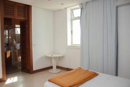 Apartamento à venda com 372m², 5 quartos e 2 vagas Apartamento à venda com 372m², 5 quartos e 2 vagasSuíte 1