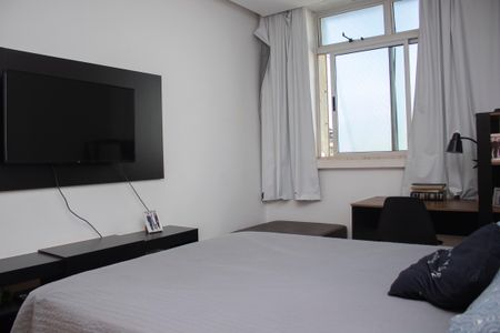 Apartamento à venda com 372m², 5 quartos e 2 vagas Apartamento à venda com 372m², 5 quartos e 2 vagasQuarto 2