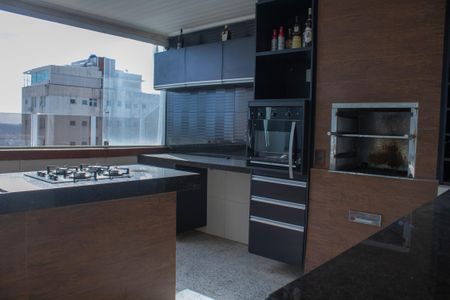 Apartamento à venda com 372m², 5 quartos e 2 vagas Apartamento à venda com 372m², 5 quartos e 2 vagasEspaço Gourmet