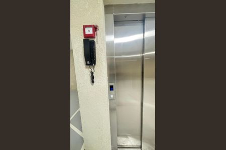 Apartamento à venda com 112m², 2 quartos e 1 vaga Apartamento à venda com 112m², 2 quartos e 1 vagaGaragem - Elevador