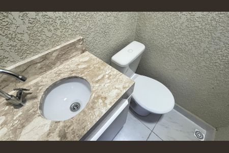 Apartamento à venda com 112m², 2 quartos e 1 vaga Apartamento à venda com 112m², 2 quartos e 1 vagaCobertura - Banheiro