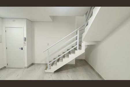 Apartamento à venda com 109m², 2 quartos e 1 vaga Apartamento à venda com 109m², 2 quartos e 1 vagaSala