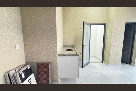 Apartamento à venda com 109m², 2 quartos e 1 vaga Apartamento à venda com 109m², 2 quartos e 1 vagaCobertura