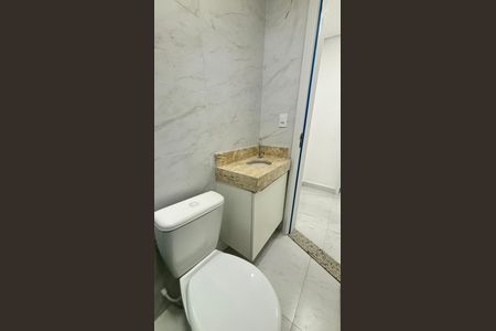 Apartamento à venda com 109m², 2 quartos e 1 vaga Apartamento à venda com 109m², 2 quartos e 1 vagaBanheiro da Suíte