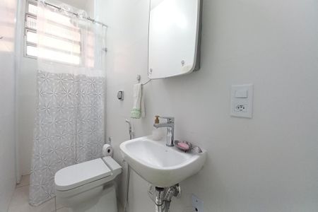 Apartamento à venda com 58m², 2 quartos e 1 vaga Apartamento à venda com 58m², 2 quartos e 1 vagaBanheiro