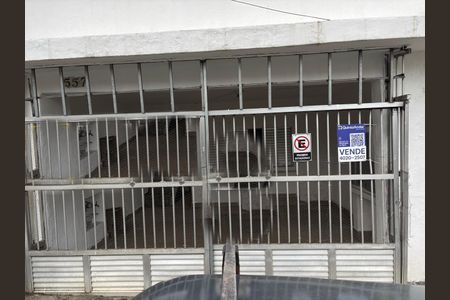 Casa à venda com 100m², 7 quartos e 1 vagaFachada