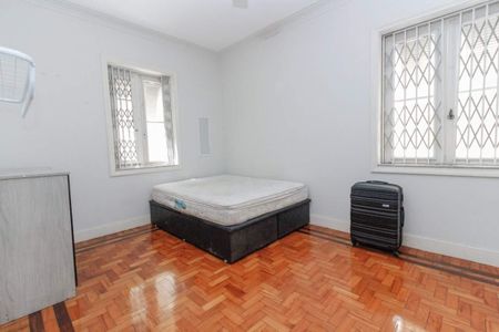 Casa à venda com 286m², 7 quartos e 3 vagas
