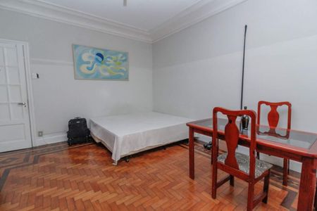 Casa à venda com 286m², 7 quartos e 3 vagas