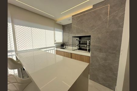Apartamento à venda com 115m², 3 quartos e 2 vagas