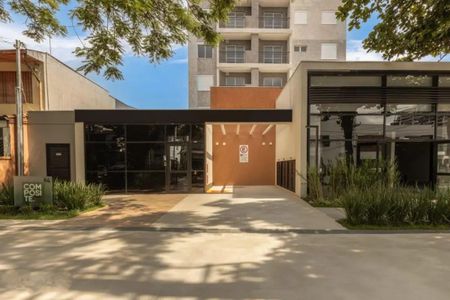 Apartamento à venda com 36m², 1 quarto e sem vaga Apartamento à venda com 36m², 1 quarto e sem vagaFachada e portaria