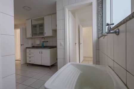 Apartamento à venda com 79m², 3 quartos e 2 vagas Apartamento à venda com 79m², 3 quartos e 2 vagasÁrea de Serviço