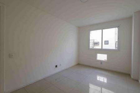 Apartamento à venda com 79m², 3 quartos e 2 vagas Apartamento à venda com 79m², 3 quartos e 2 vagasSuíte