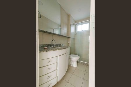 Apartamento à venda com 79m², 3 quartos e 2 vagas Apartamento à venda com 79m², 3 quartos e 2 vagasBanheiro da Suíte