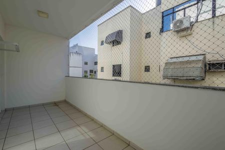 Apartamento à venda com 79m², 3 quartos e 2 vagas Apartamento à venda com 79m², 3 quartos e 2 vagasVaranda