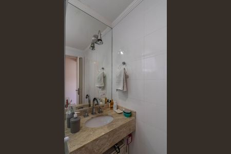 Apartamento à venda com 96m², 3 quartos e 2 vagas Apartamento à venda com 96m², 3 quartos e 2 vagasBanheiro da Suíte