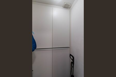 Apartamento à venda com 96m², 3 quartos e 2 vagas Apartamento à venda com 96m², 3 quartos e 2 vagasDespensa