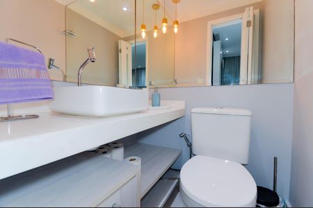 Apartamento para alugar com 115m², 3 quartos e 3 vagas Apartamento para alugar com 115m², 3 quartos e 3 vagasLavabo