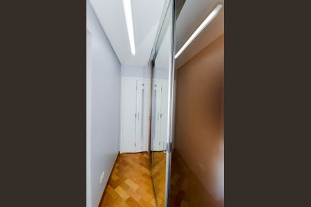 Apartamento para alugar com 115m², 3 quartos e 3 vagas Apartamento para alugar com 115m², 3 quartos e 3 vagasQuarto 3 - Armários