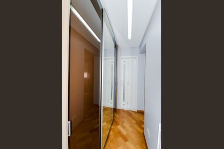 Apartamento para alugar com 115m², 3 quartos e 3 vagas Apartamento para alugar com 115m², 3 quartos e 3 vagasQuarto 3 - Armários