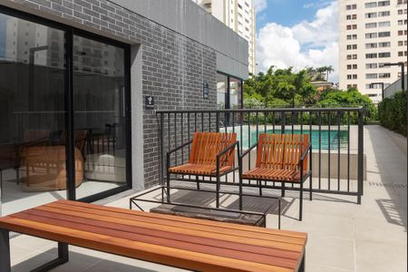 Studio à venda com 27m², 1 quarto e sem vaga Studio à venda com 27m², 1 quarto e sem vagaÁrea comum