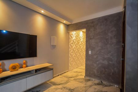 Casa à venda com 156m², 3 quartos e 5 vagas Casa à venda com 156m², 3 quartos e 5 vagasSala