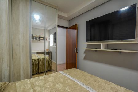 Casa à venda com 156m², 3 quartos e 5 vagas Casa à venda com 156m², 3 quartos e 5 vagasQuarto 1