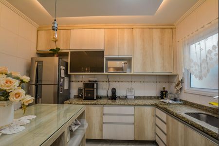 Casa à venda com 156m², 3 quartos e 5 vagas Casa à venda com 156m², 3 quartos e 5 vagasCozinha