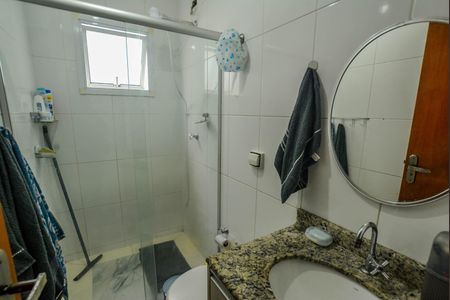 Casa à venda com 156m², 3 quartos e 5 vagas Casa à venda com 156m², 3 quartos e 5 vagasBanheiro