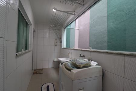 Casa à venda com 169m², 3 quartos e 5 vagasÁrea de Serviço